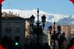 Granada, im Hintergrund die Sierra Nevada